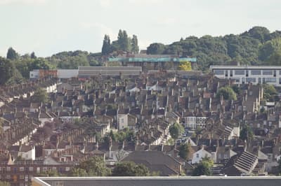 UK home sales fall by 5% month-on-month in first ‘significant’ dip since summer