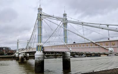 Albert Bridge may not fully reopen to traffic for a year, says council