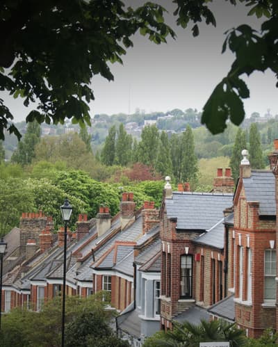 Second steppers ‘face biggest gap on record to trade up to next home’