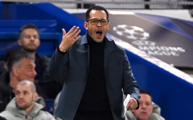 Rosenior responds to Fernandez future comments as Chelsea target set