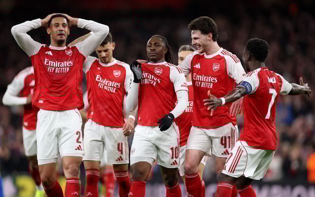 Arsenal 2-0 Bayer Leverkusen: Gunners ease into quarter-finals - LIVE