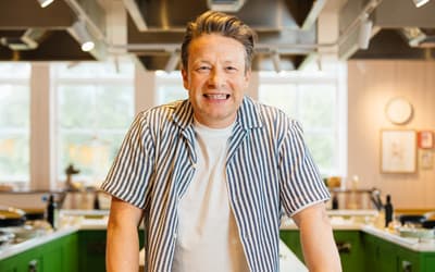 Jamie Oliver: I beg Rachel Reeves to admit her plans aren't working