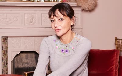 Pearl Lowe to auction rare treasures following move back to London