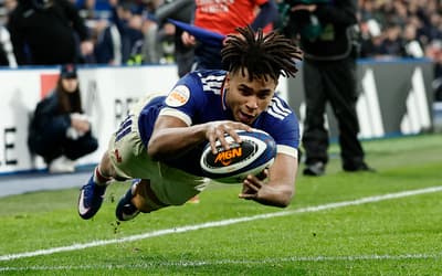 France 36-14 Ireland: Holders canter to victory - LIVE