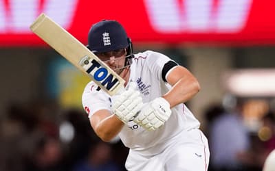 Jacks makes positive start in Ashes chance to be England's next Moeen 